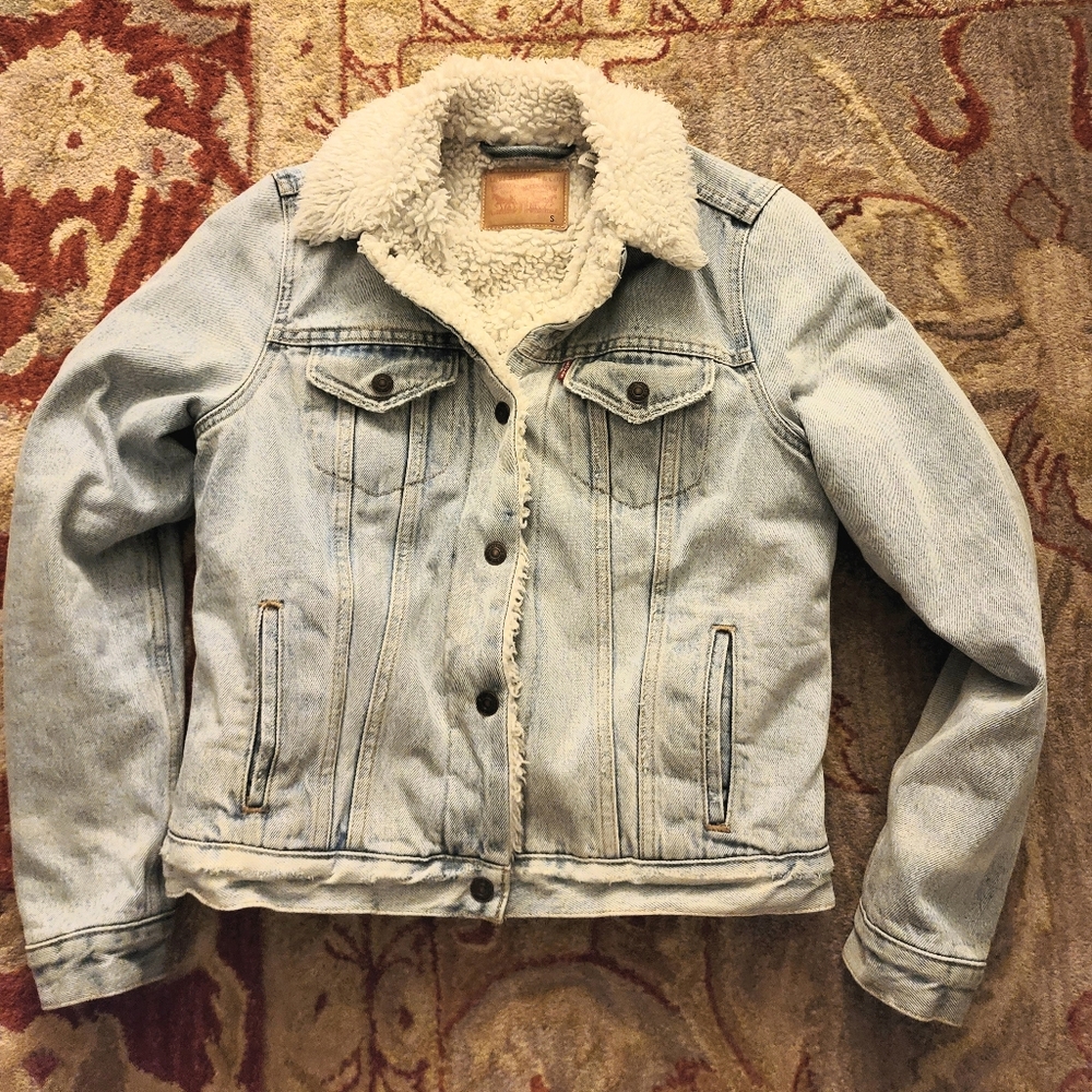 Levi's fleece lined denim jacket
